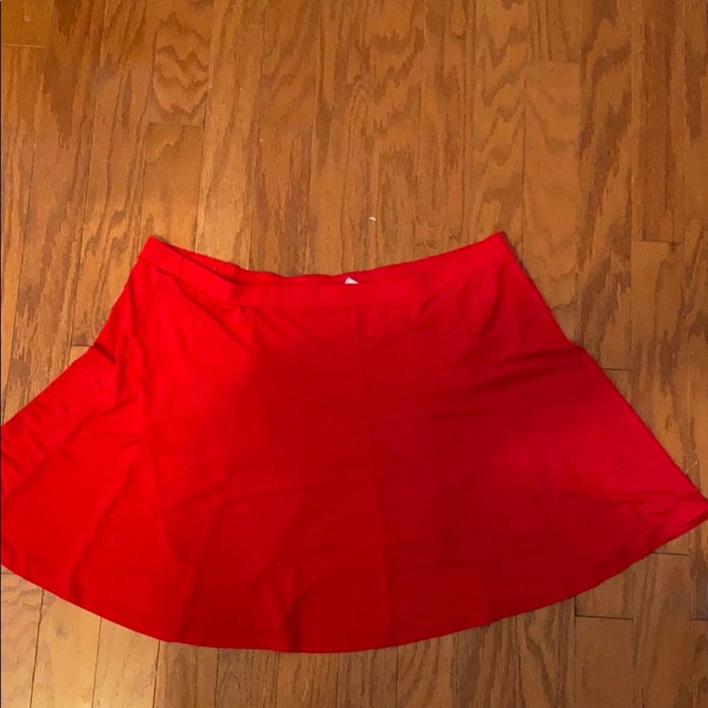 Red skort